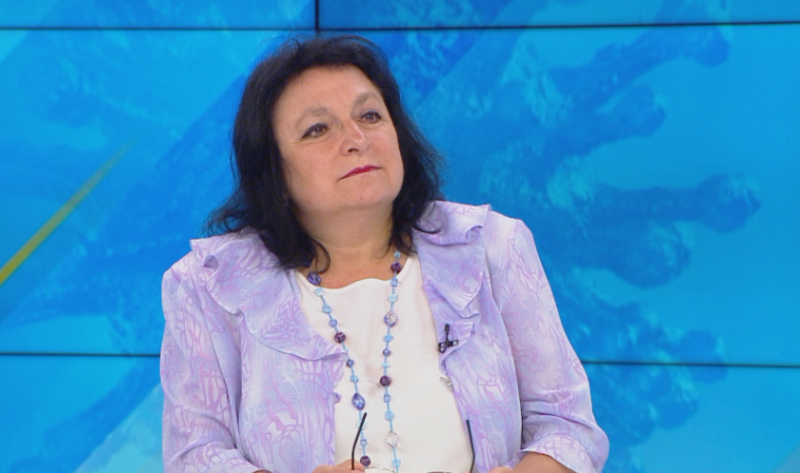 Вирусолог: Очаквам тежка вълна от Омикрон