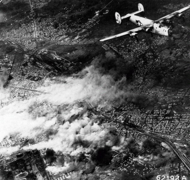 На този ден: Британско-американската авиация бомбардира София
