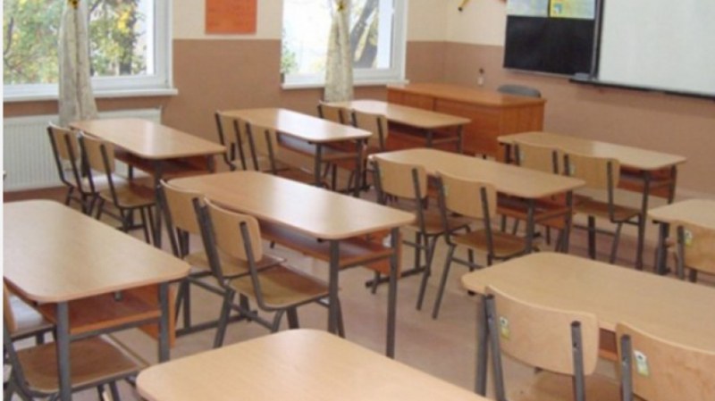 МОН: Учебната година може да започне на 5 септември
