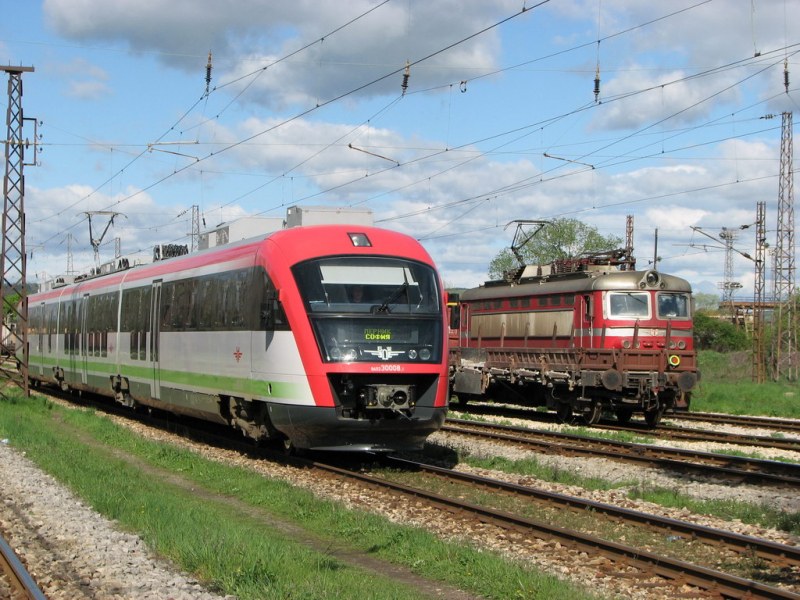 Ето разписанията за 2022 на влакове и автобуси по маршрута Хисаря - Пловдив и обратно