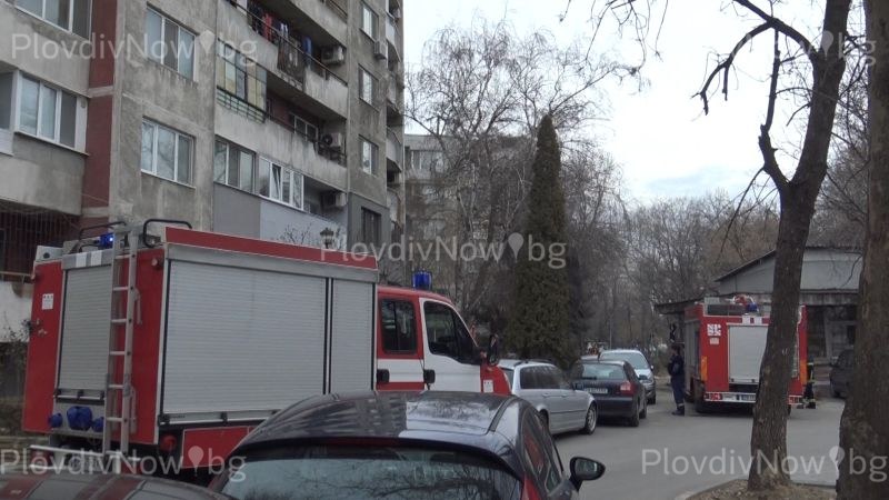 Пожар избухна в жилищна сграда в Кършияка