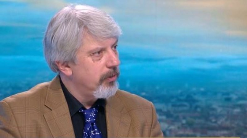 Витанов: Държим текущия сценарий стабилен и ще видим сметката и на тази вълна