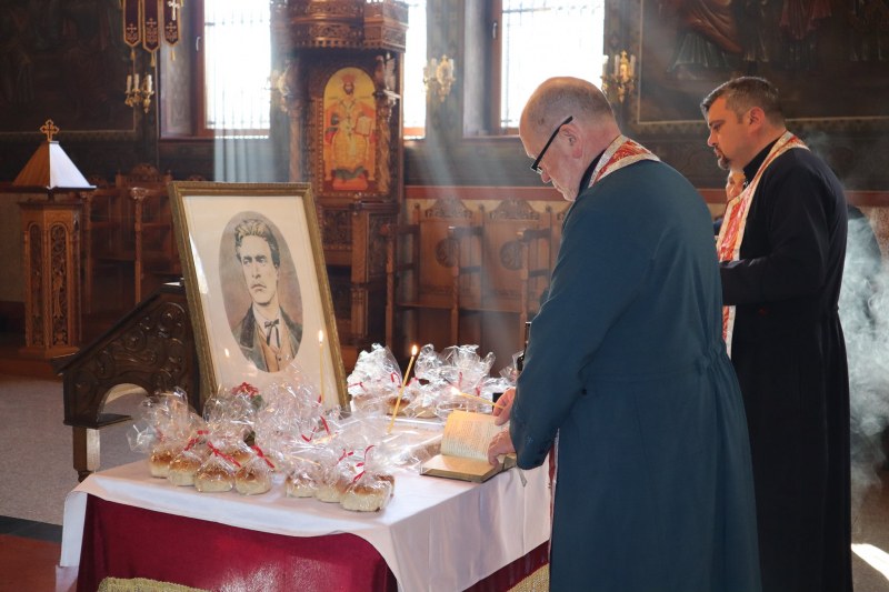 Раздадоха погача и жито за душата на Левски на панихидата днес в Пловдив