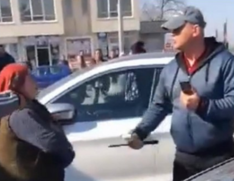 Прокуратурата проверява сигнала за полицейско насилие над жени на Руския пазар