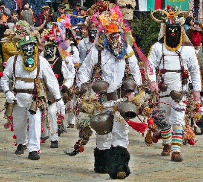Кукерски карнавали този уикенд в четири села в “Родопи“