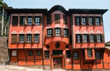 plovdivskite-muzei-otvoreni-3-mart-650.jpg