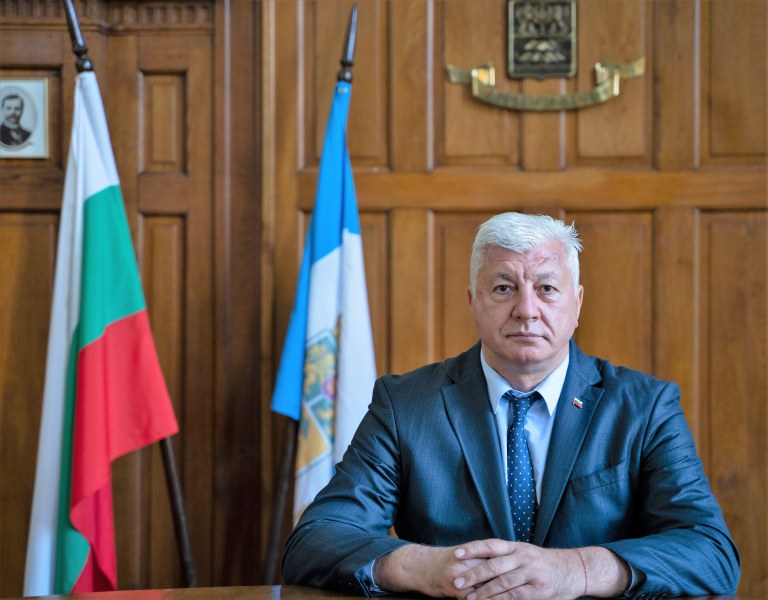 Кметът: Днес вдигаме високо българското знаме, непленено от никоя армия