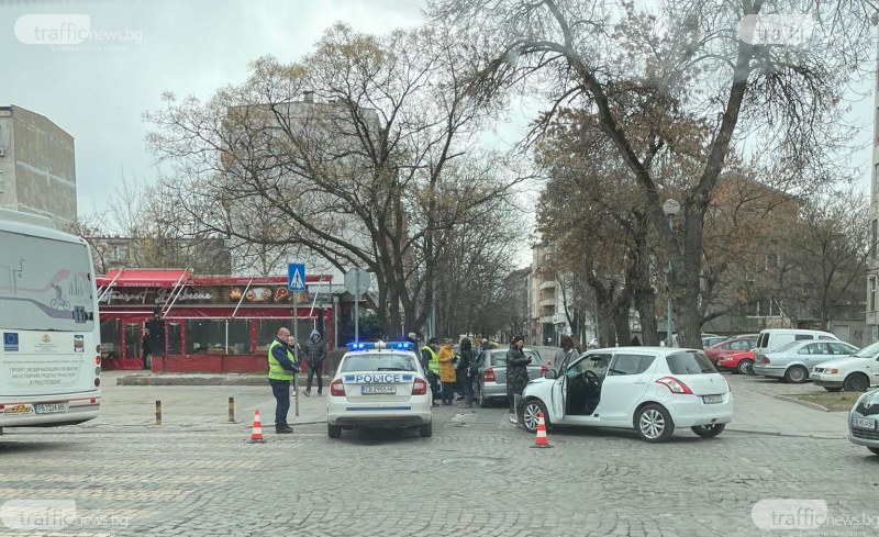 Три коли се удариха на кръстовище в кв. “Кючук Париж“