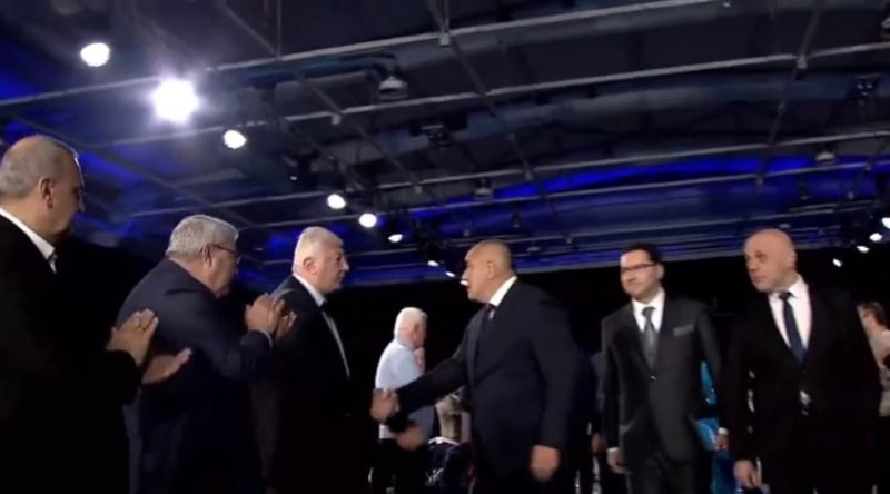 Гърневски на Националното събрание на ГЕРБ: Трябва да сложим началото на края на президентската хунта!