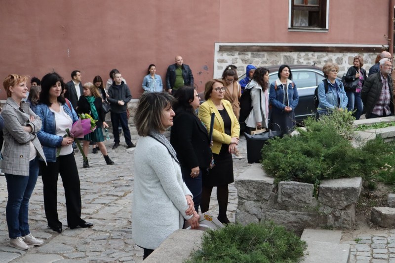 С изложба, концерт, многобройни гости и цветя ОИ „Старинен Пловдив“ отпразнува своя 53-ти рожден ден