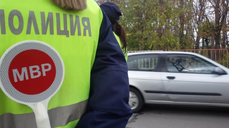 Друсан млад шофьор спипа полицията в Калояновско