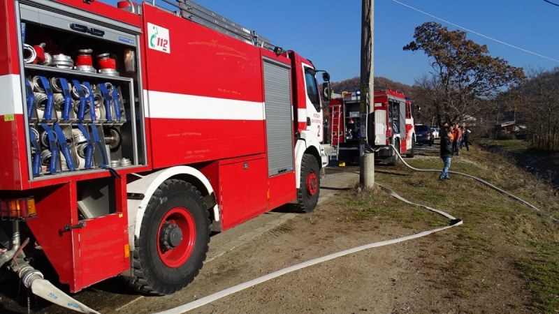 37-годишна жена е пострадала при пожар в пловдивско село