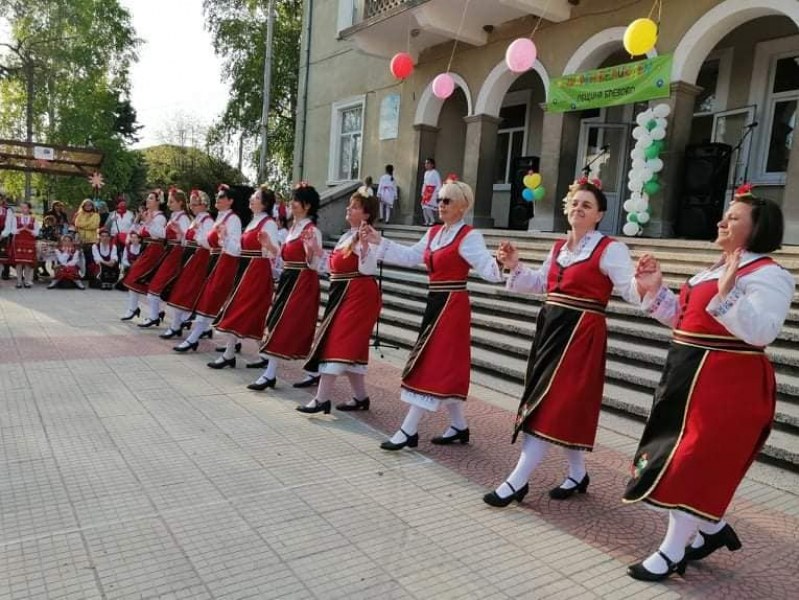 “Шарен Великден“ - чудесно събитие в Брезово с конкурси, базар и концерт
