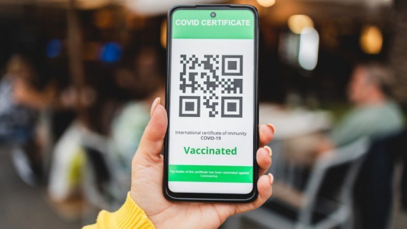 От днес: Отпада COVID сертификатът при пристигане у нас от някои държави