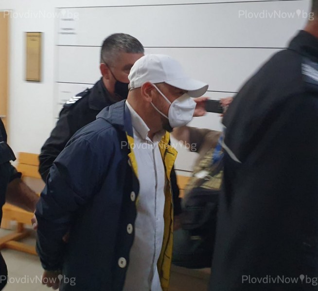 Адвокатът, нападнал Митко с чорапите, застава пред съда