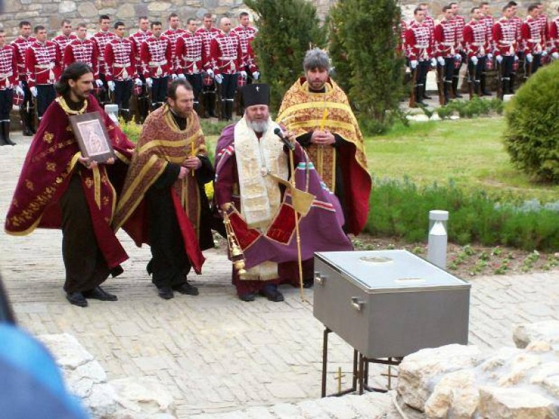 На този ден:  Цар Калоян е погребан с държавни почести в Търново