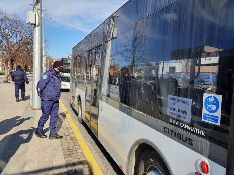 Автобусите в Пловдив от днес са с празнично разписание