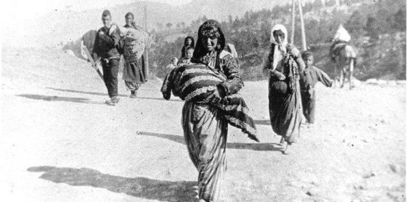 Почитаме днес жертвите на Арменския геноцид