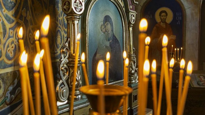 Светли вторник е! Църквата отдава почит днес на св. свещеномъченик Василий