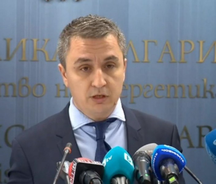Николов: Предприети са всички мерки, за да подсигурим количества газ