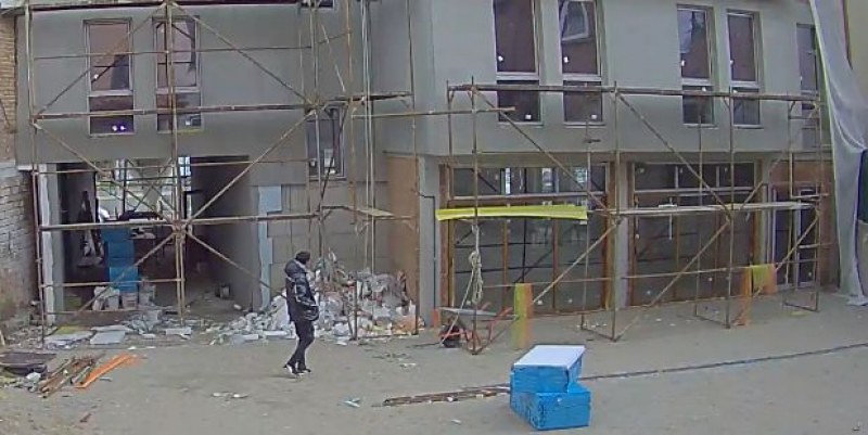Мъж заснет да краде кабели от строителен обект в Пловдив