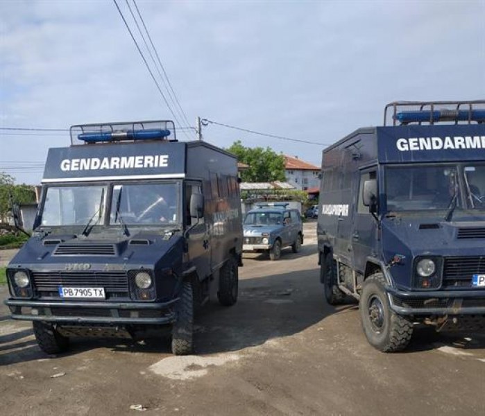 Спецоперация на полицията в Скутаре и Рогош, проверени са 161 лица и 153 коли