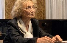 pisatelkata-neda-antonova-gostuva-618.jpg