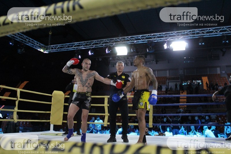 Зрелищни битки, кръв и много шоу на Pro Fight 19 в Пловдив