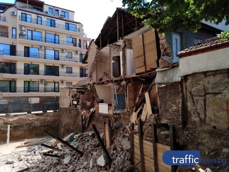 Две години, след като падна стена на къща в Пловдив: Глобиха строителния надзор