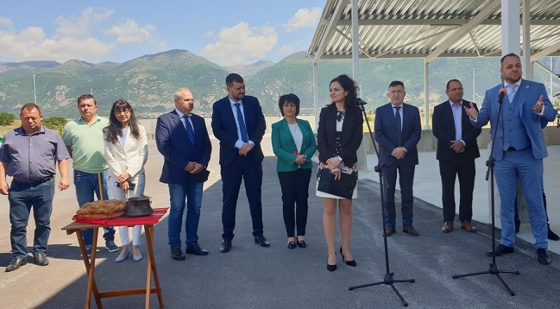 Кметът и министърът откриха компостиращата инсталация в Карлово