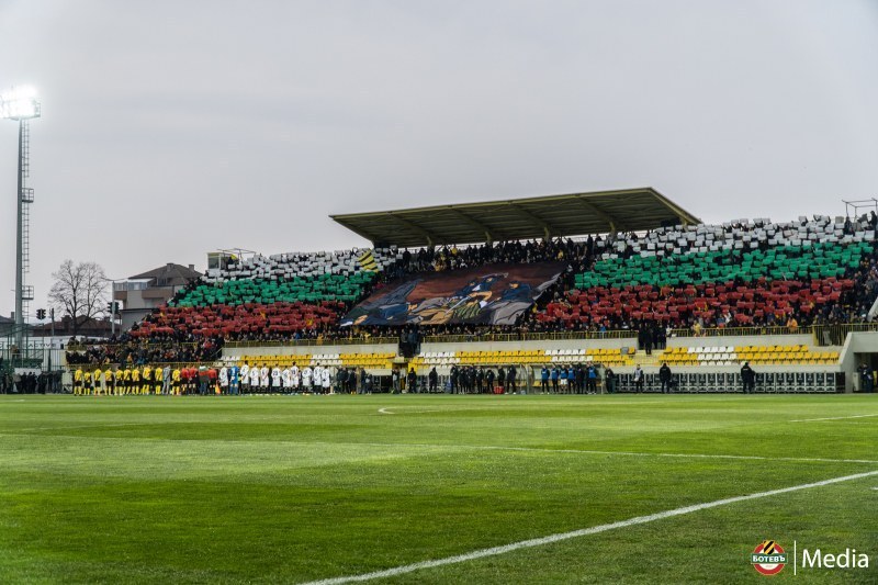 Ботев пусна анкета до феновете за развитието на клуба и стадиона