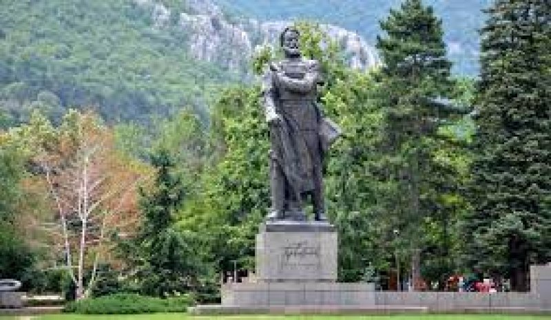 Знаете ли кога и къде е открит първият паметник на Ботев, присъствала е и дъщеря му Иванка