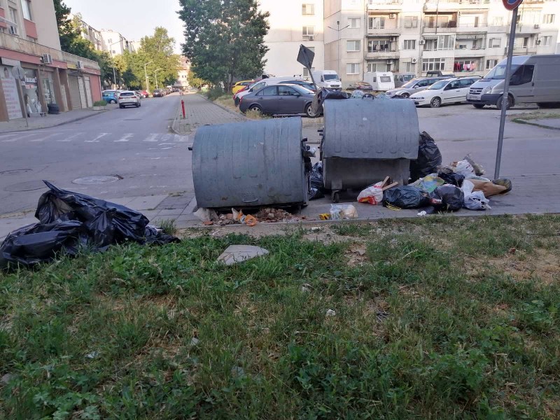 Чистота: Не хвърляйте строителни отпадъци, дограми, мебели в контейнерите
