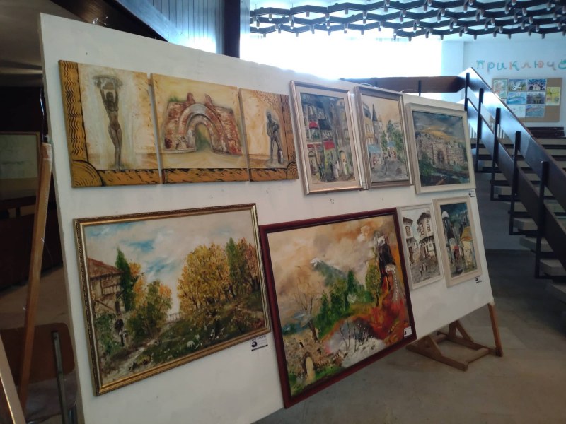 Чудесни изложби очакват ценителите в Хисаря