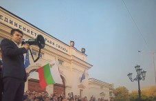 politicheskata-kriza-u-nas-privleche-179.jpg