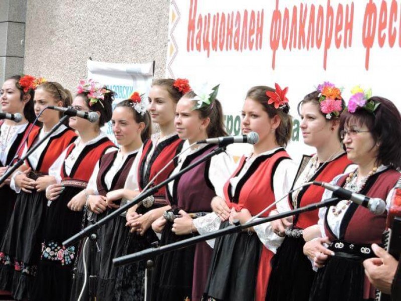 “Столетово пее и танцува“ с 500 участници този уикенд
