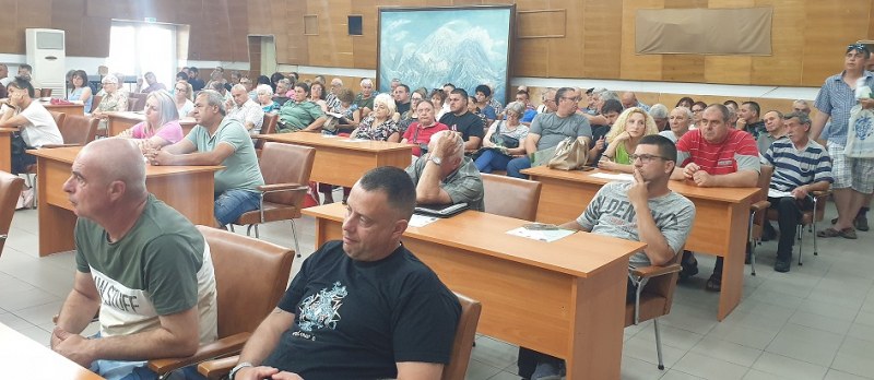 Започва нов етап за саниране на многофамилни сгради в Карлово