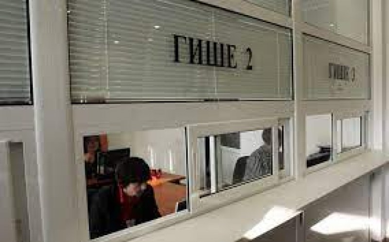 Удължават работното време на много от администрациите у нас