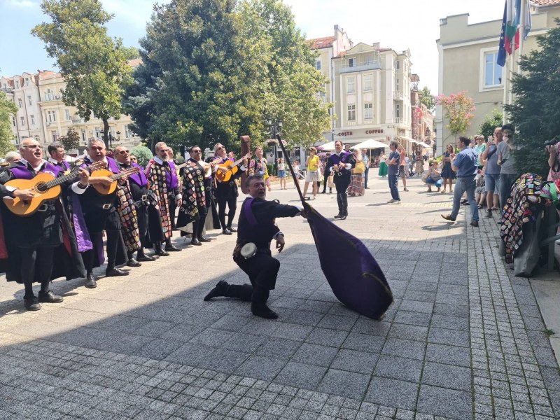 Две денонощия до концерта на испанските мариачи в Пловдив, входът е свободен