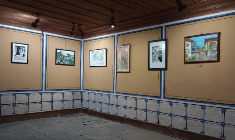 Талантливи млади художници откриват изложба в Стария Пловдив