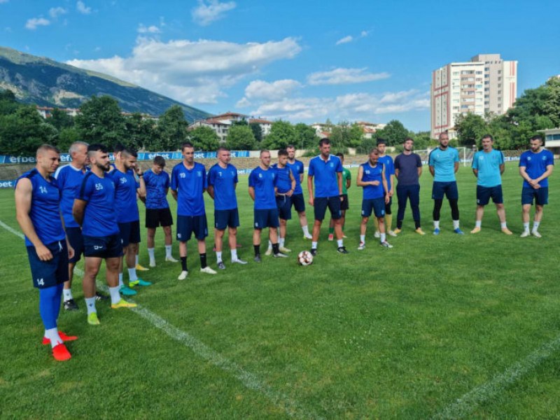 Карловският отбор привлече бивш халф на Левски