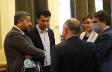 ninova-sabira-petkov-i-ivanov-reshavat-701.jpg