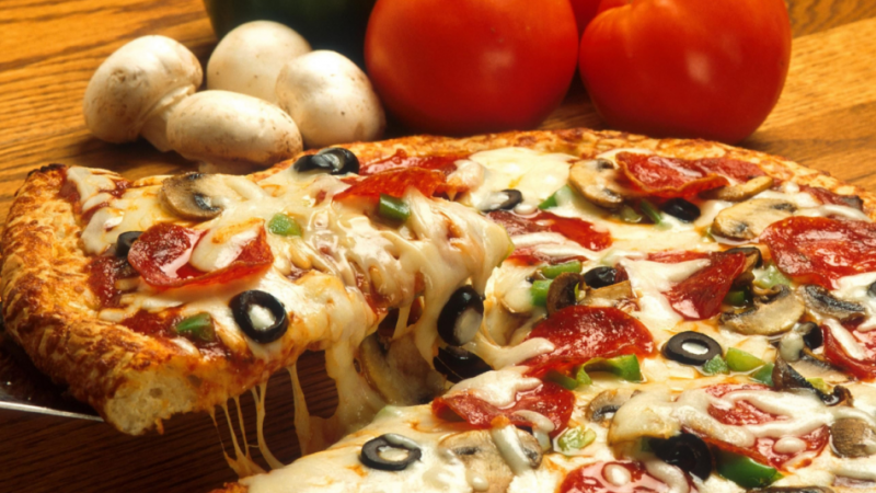 Да си приготвим сами тесто за любимата италиянска пица