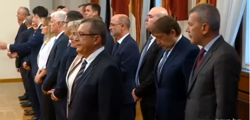 Служебното правителство пое управлението