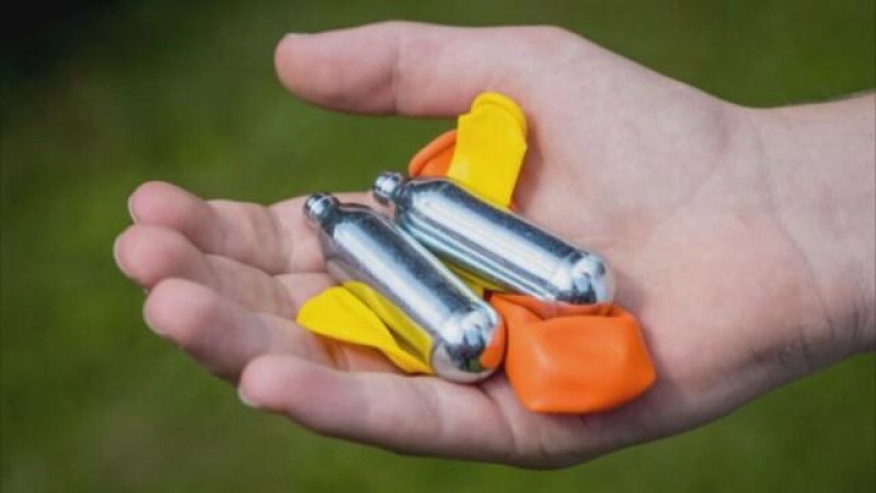 РЗИ-тата започват спешни проверки за продажбата на райски газ на лица под 18 г.