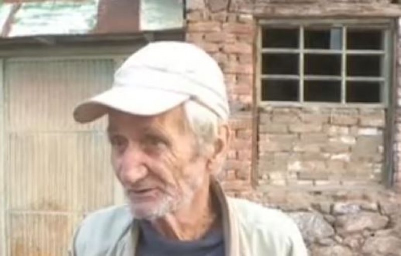 Хора от Първомайско, от страната и чужбина събраха пари за ограбения дядо Петър