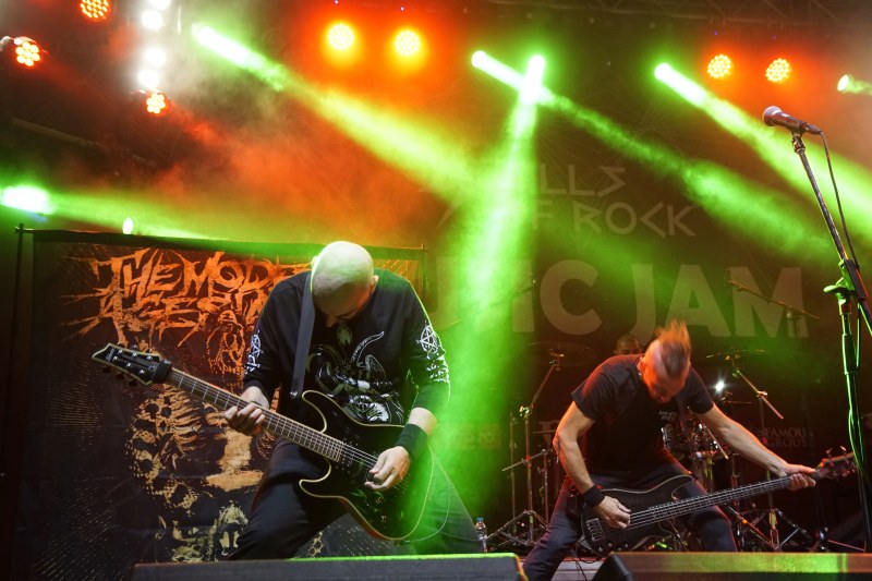Бандата The Modern Age Slavery след Hills of Rock за енергията на фестивала и метъла в Италия