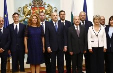 shte-se-spravi-li-sluzhebniiat-kabinet-852.jpg