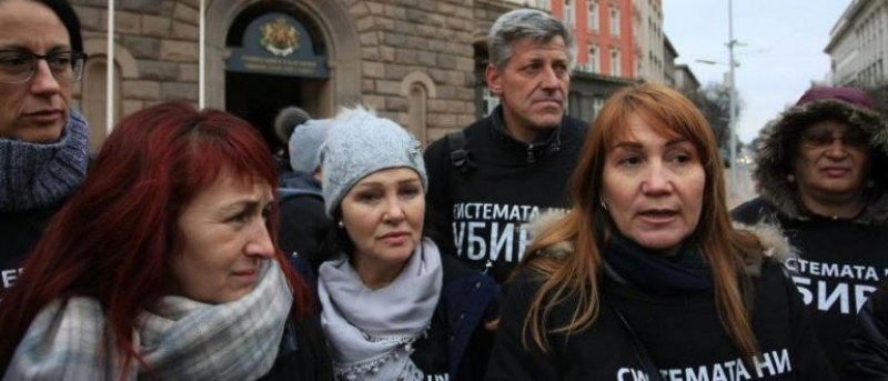 “Системата ни убива“ отиват на избори с Мая Манолова