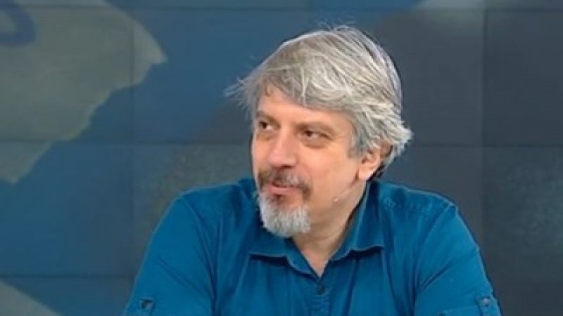 Витанов: Тъй, тъй, Ганьо, всички са глупави, сал ти си умен